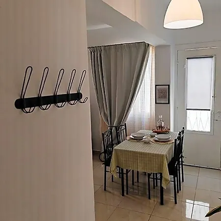 Leo's And Xerxes' Place 4* Родос