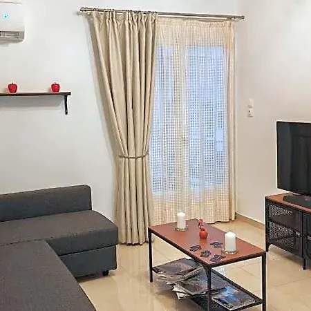 Отель Leo's And Xerxes' Place Родос