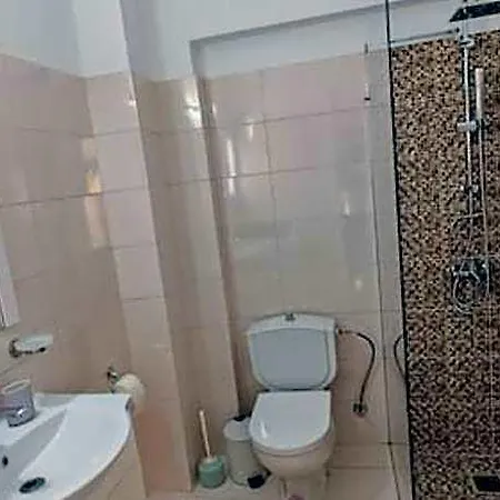 Отель Leo's And Xerxes' Place Родос
